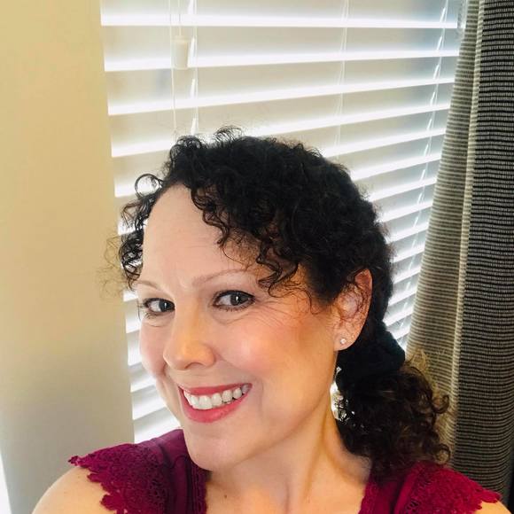 Meet your Posher, Sue - Picture 1 of 1